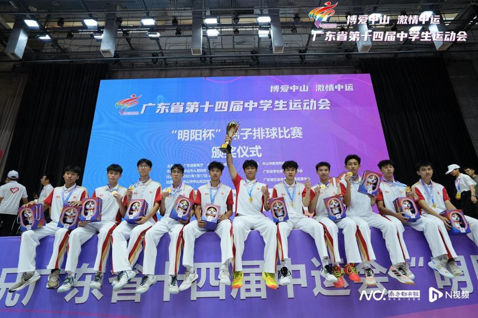 inews, 巧啦啦操赛, 在广东省第