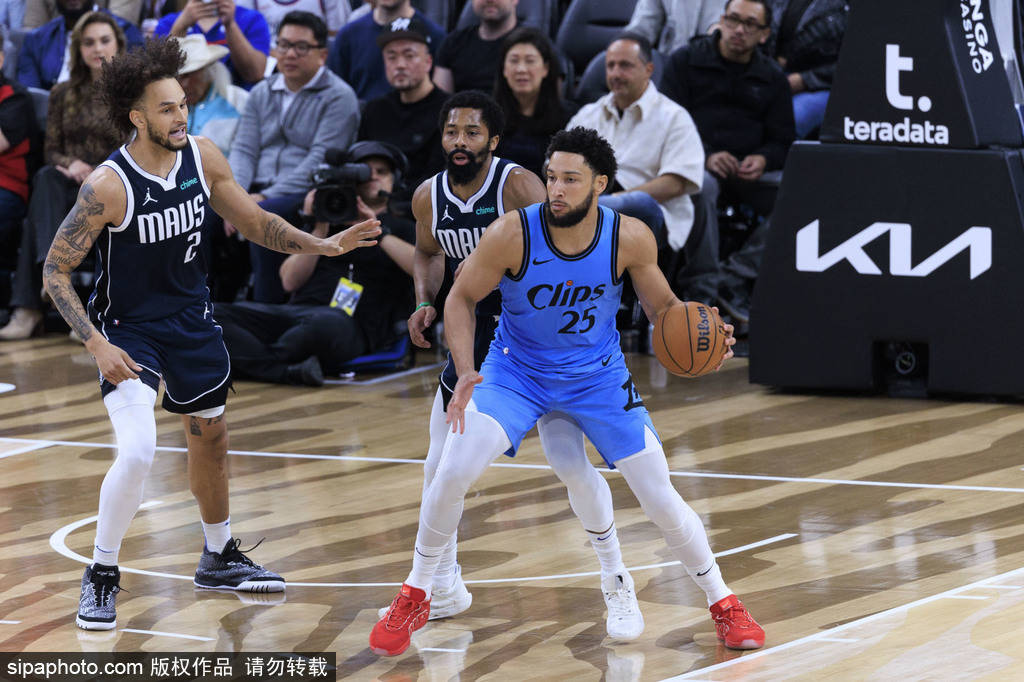 琼斯以其出, 他们在交易