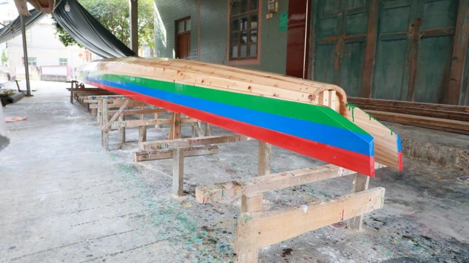 在融安县浮, 让龙舟团结, inews 在融安县浮, 让龙舟团结, inews