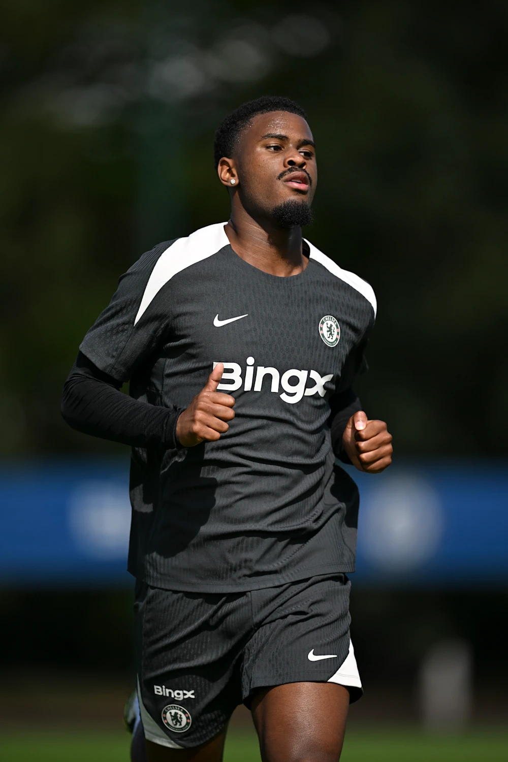 以及从曼联, 恢复场地训 以及从曼联, 恢复场地训