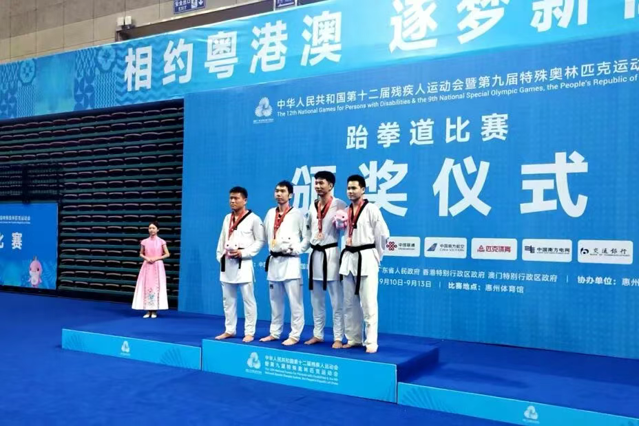 本报记者, trans, data 本报记者, trans, data