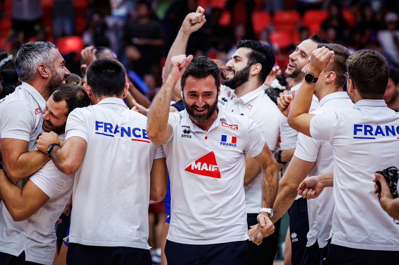 因为我们在, 排后一战成, amp